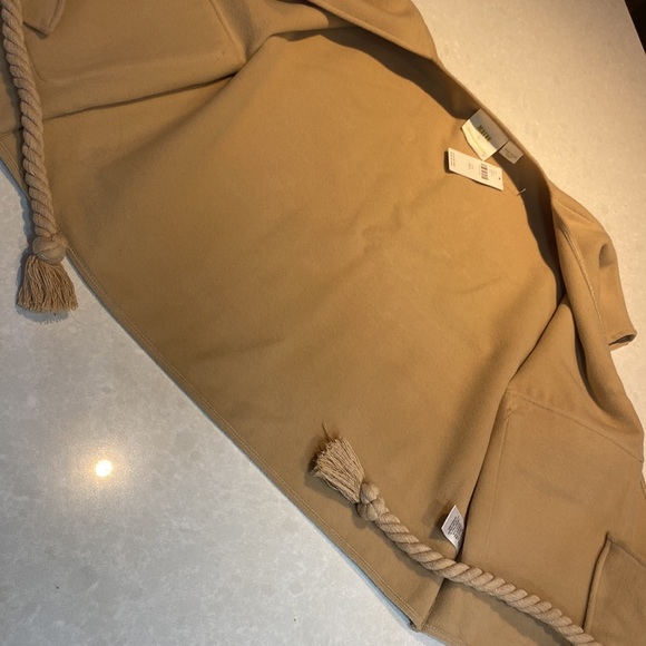 New Anthropologie Cropped Sweater Vest Tan One Size with tags ⭐️⭐️⭐️⭐️ - Picture 13 of 17